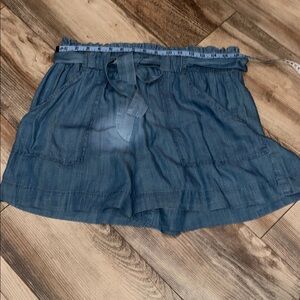 Juniors size XL Blue Denim Linen Shorts with Tie Waist
